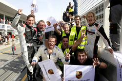 The team of #911 Herberth Motorsport Porsche 991 GT3 R: Daniel Allemann, Ralf Bohn, Robert Renauer, Alfred Renauer, Brendon Hartley celebrate