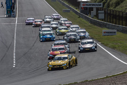 Start: Timo Glock, BMW Team RMG, BMW M4 DTM op kop