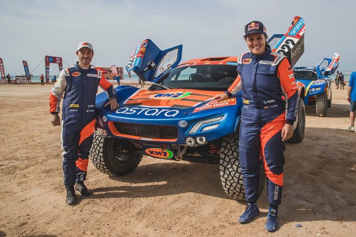 #222 Astara Team Astara: Laia Sanz, Maurizio Gerini