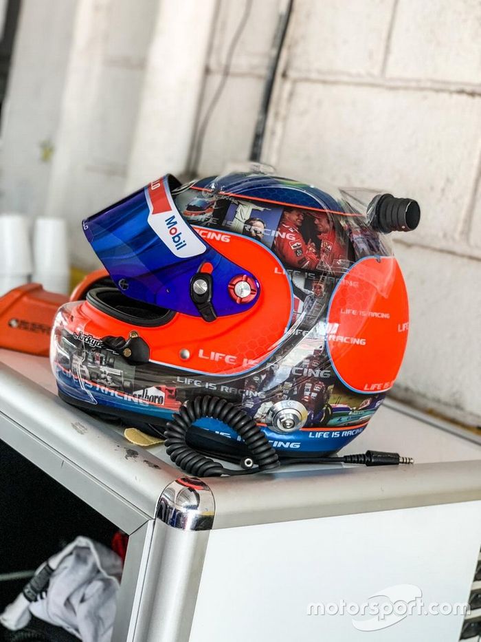 Capacete especial de Rubens Barrichello em Londrina