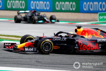 Verstappen laat Hamilton kansloos in GP van Stiermarken