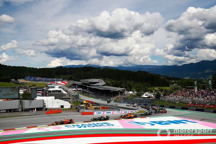 Max Verstappen, Red Bull Racing RB16B, Lewis Hamilton, Mercedes W12, Lando Norris, McLaren MCL35M, Sergio Pérez, Red Bull Racing RB16B