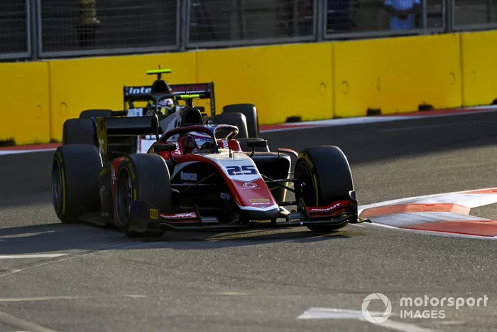 Marino Sato, Trident, precede Theo Pourchaire, ART Grand Prix