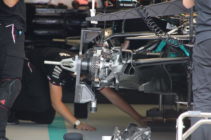 Detalle del freno delantero del Mercedes W12