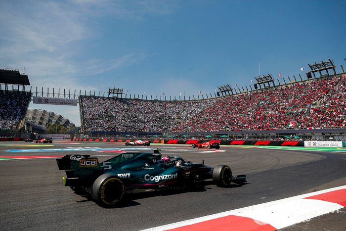 Sebastian Vettel, Aston Martin AMR21