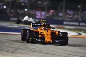 Stoffel Vandoorne, McLaren MCL33 