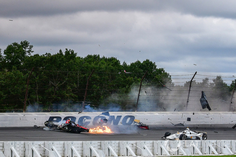 De zware crash van Robert Wickens in beeld