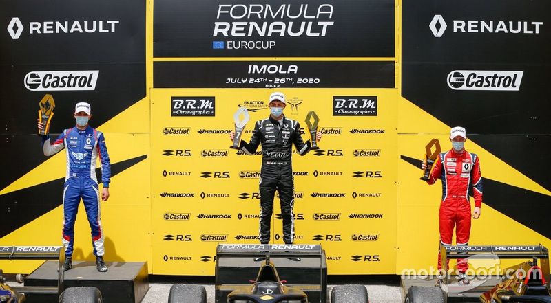 El ganador David Vidales (JD Motorsport), el segundo clasificado William Alatalo (JD Motorsport), y el tercero Alex Quinn (Arden)