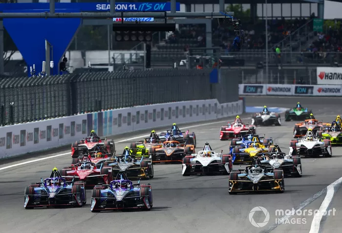 Pascal Wehrlein TAG Heuer Porsche Formula E Team Porsche 99X Electric Gen3 the field into turn one at the start