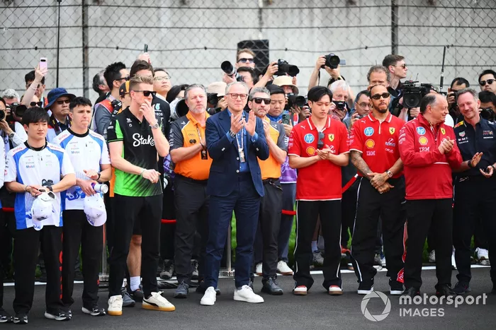 السائقون وأفراد الفريق يجتمعون لإحياء ذكرى الراحل إيدي جوردان