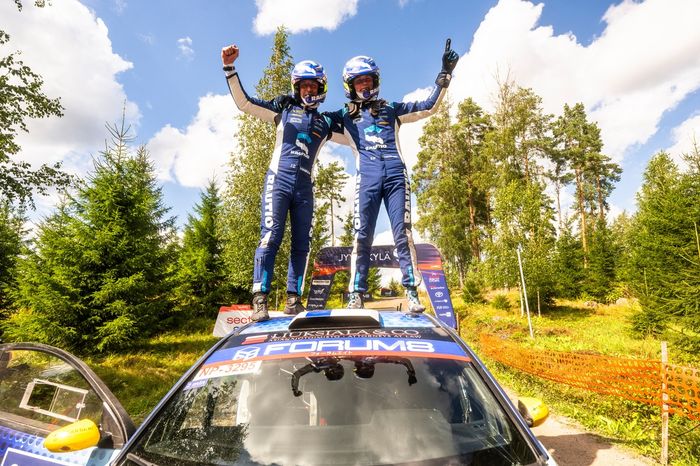 WRC 2 Winner Roope Korhonen, Anssi Viinikka, Rautio Motorsport Toyota GR Yaris Rally2