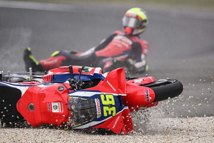 Джоан Мир, авария Honda HRC