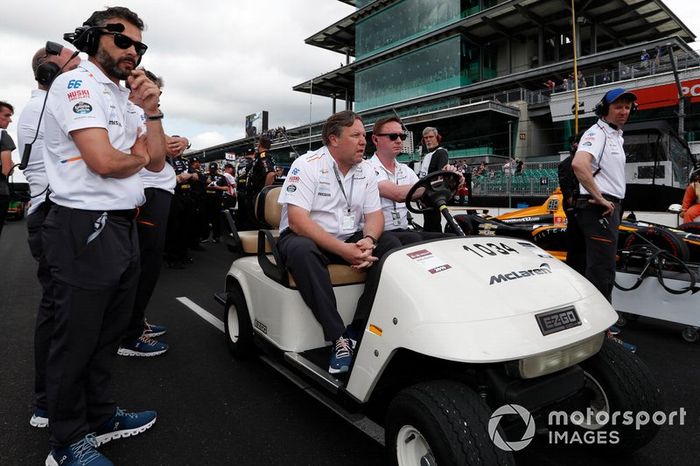 Fernando Alonso, McLaren Racing Chevrolet; Zak Brown