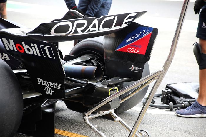 Red Bull Racing RB20 trasero