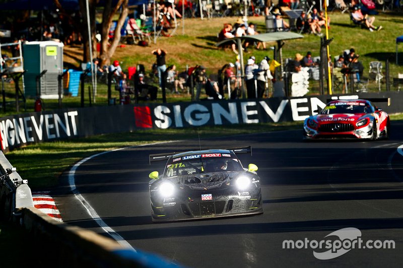 #911 EBM Porsche 911 GT3-R: Romain Dumas, Sven Müller, Mathieu Jaminet