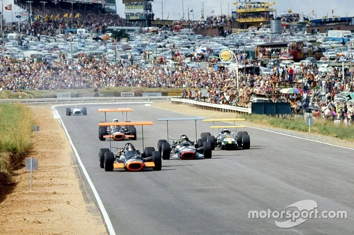 Jackie Oliver, Owen Racing Organisation, Pedro Rodríguez, Reg Parnell Racing, Jacky Ickx, Brabham