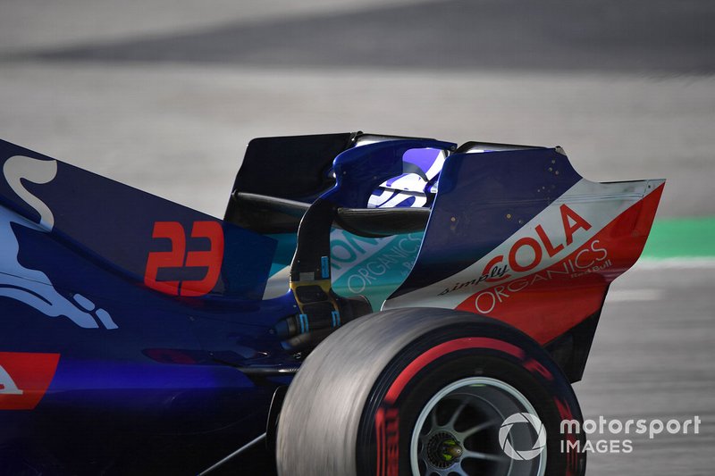 Scuderia Toro Rosso STR14 alerón trasero