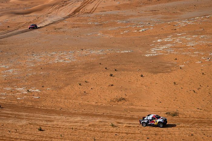 #201 Toyota Gazoo Racing Toyota: Nasser Al-Attiyah, Matthieu Baumel