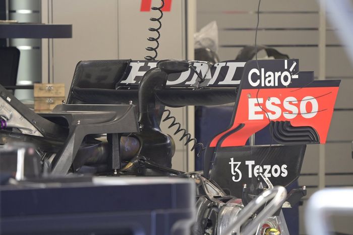 Detalle del alerón trasero del Red Bull Racing RB16B