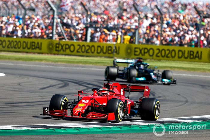 Charles Leclerc, Ferrari SF21, Lewis Hamilton, Mercedes W12