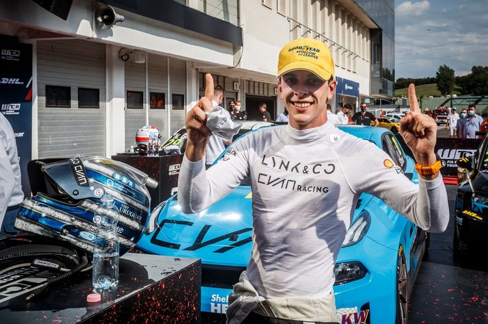 Ganador Santiago Urrutia, Cyan Performance Lynk & Co Lynk & Co 03 TCR