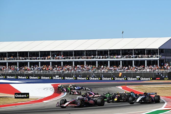 Oliver Bearman, Haas F1 Team, Yuki Tsunoda, Red Bull Racing, Carlos Sainz, Williams