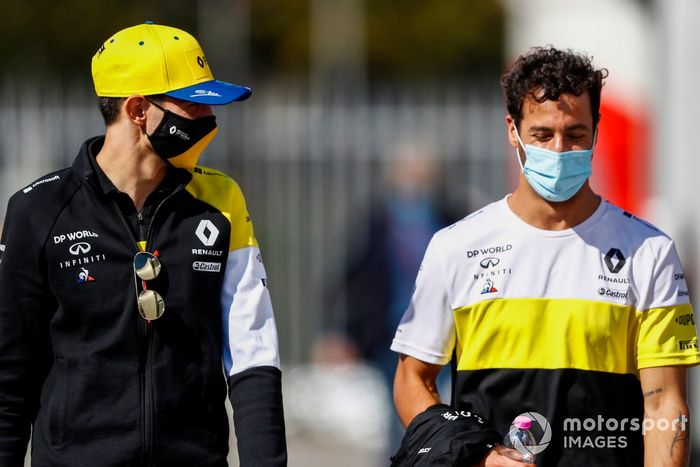 Esteban Ocon, Renault F1 y Daniel Ricciardo, Renault F1