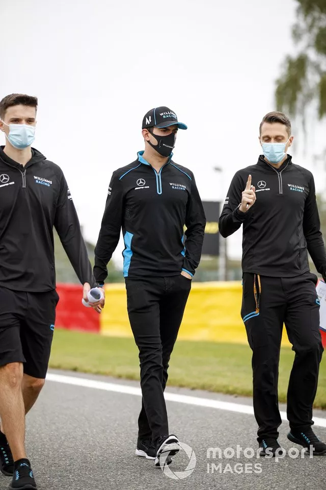 Nicholas Latifi, Williams Racing, recorre la pista de Spa