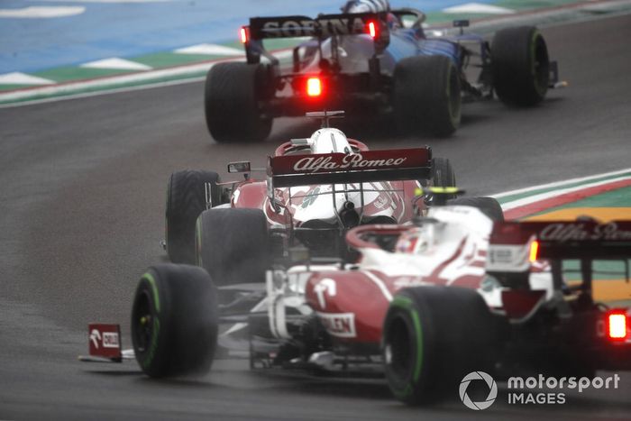 Kimi Raikkonen, Alfa Romeo Racing C41, Antonio Giovinazzi, Alfa Romeo Racing C41