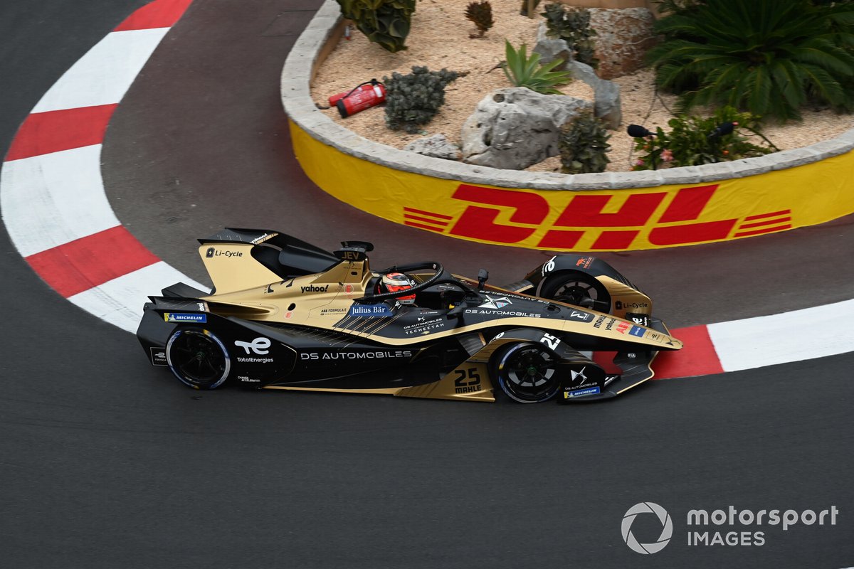 Wehrlein lider giderken yolda kaldı, Vandoorne bu yılki ilk zaferini kazandı! 2 Formula 1 Haberleri - F1 Puan Durumu Jean-Eric Vergne, DS Techeetah, DS E-Tense FE21