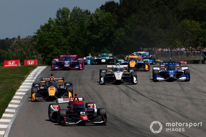 Arrancada: Patricio O'Ward, Arrow McLaren SP Chevrolet,  Rinus VeeKay, Ed Carpenter Racing Chevrolet,  Scott McLaughlin, Team Penske Chevrolet,  Alex Palou, Chip Ganassi Racing Honda,  Felix Rosenqvist, Arrow McLaren SP Chevrolet,  Alexander Rossi, Andretti Autosport Honda