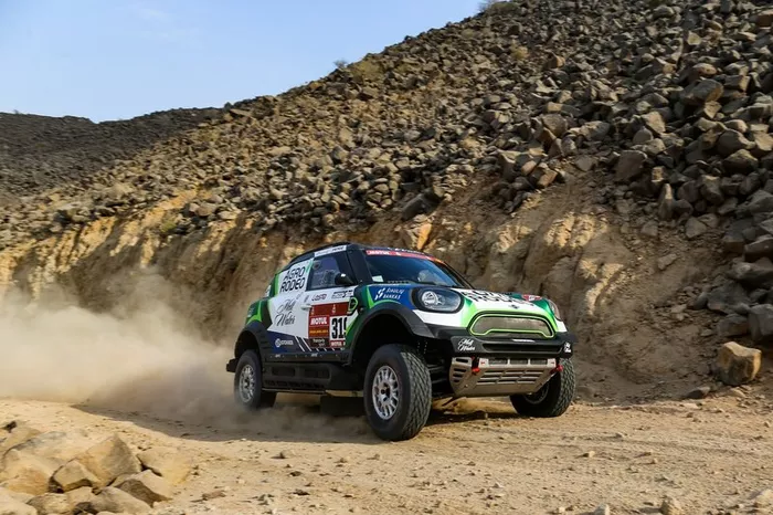 #319 X-Raid Mini: Vaidotas Zala, Saulius Jurgelenas