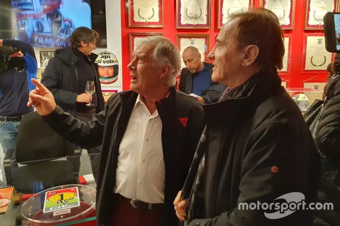Giacomo Agostini y Roby Facchinetti, cantante