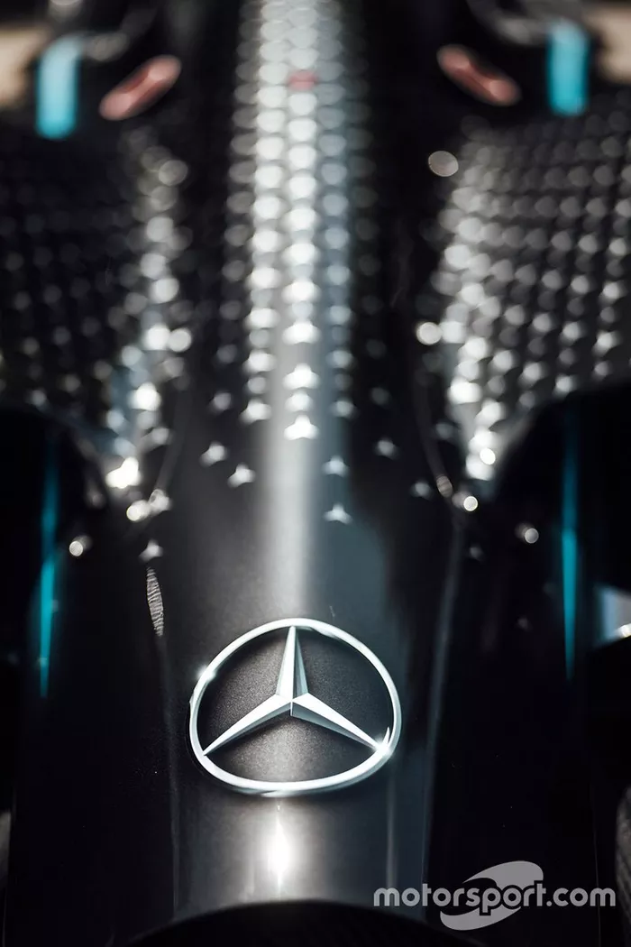 Mercedes-Benz EQ Silver Arrow 01 met zwarte livery