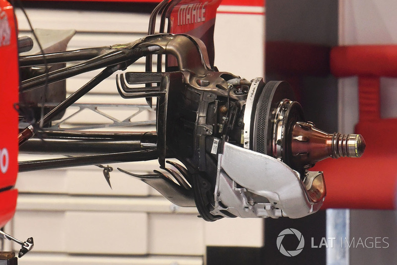 Узел крепления заднего колеса Ferrari SF71H