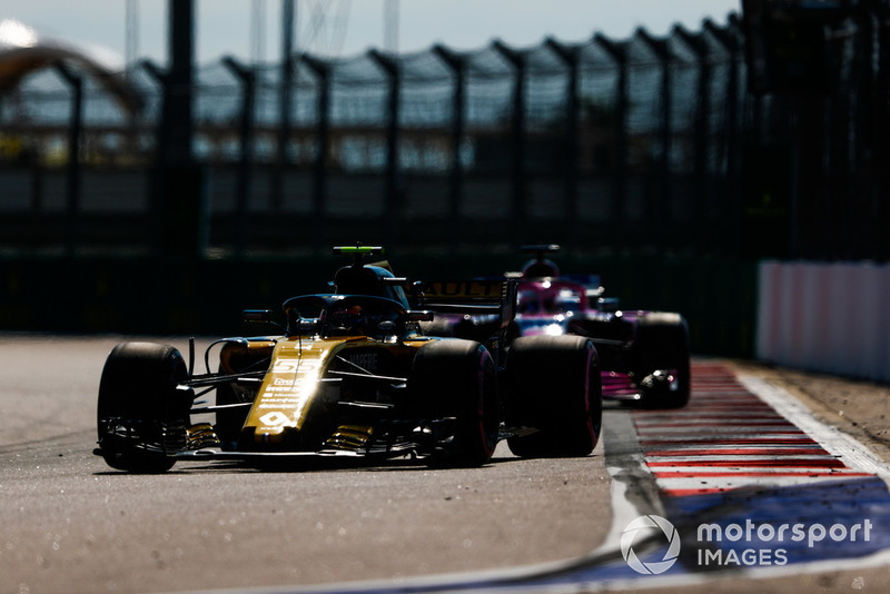 11: Карлос Сайнс, Renault Sport F1 Team R.S. 18, без часу