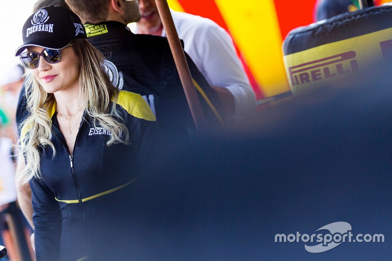 Grid girls