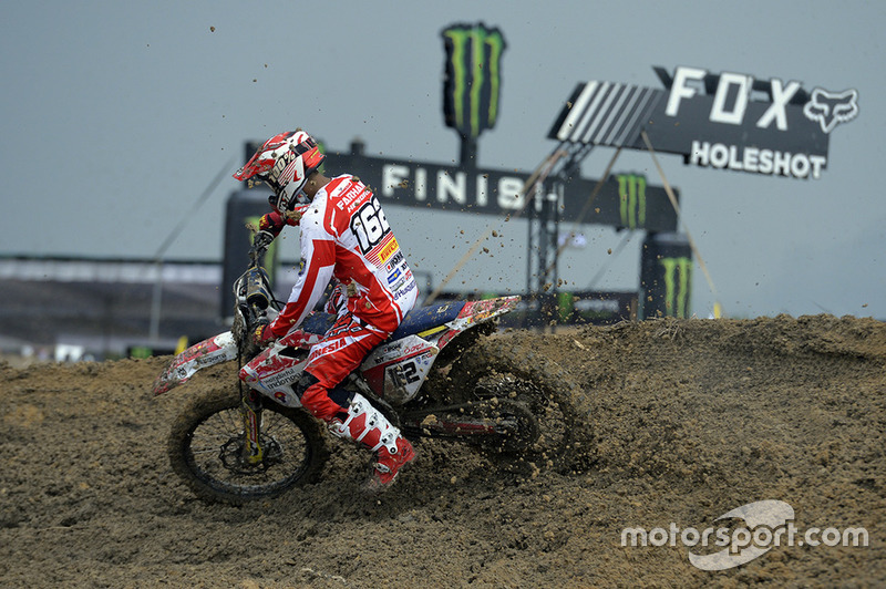 Farhan Hendro, Team Merah Putih