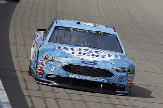 Kevin Harvick, Stewart-Haas Racing, Ford Fusion Busch Light / Mobil 1