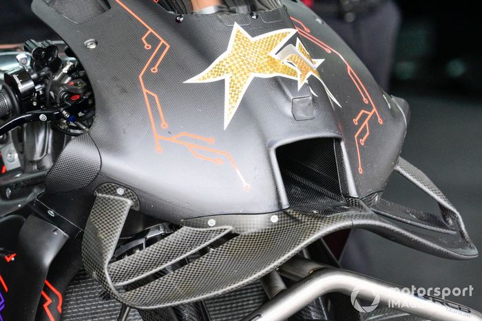 Detalles de la moto Aprilia Racing Team