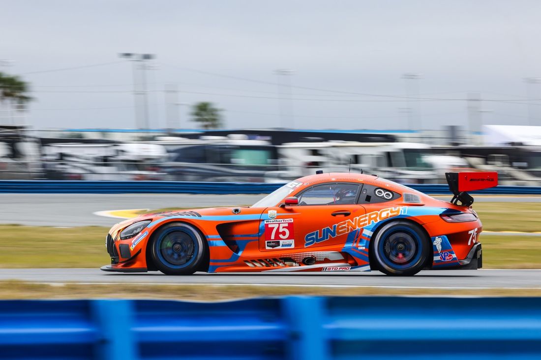 #75 75 Express Mercedes-AMG GT3: Kenny Habul, Mikael Grenier, Jules Gounon, Maro Engel