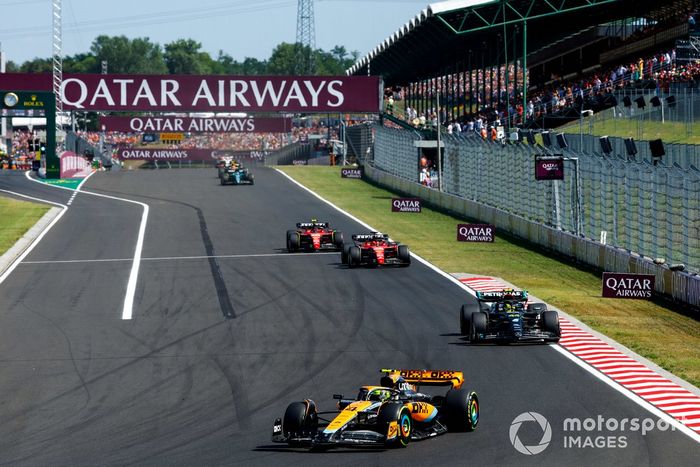 Lando Norris, McLaren MCL60, Lewis Hamilton, Mercedes F1 W14, Charles Leclerc, Ferrari SF-23, Carlos Sainz, Ferrari SF-23