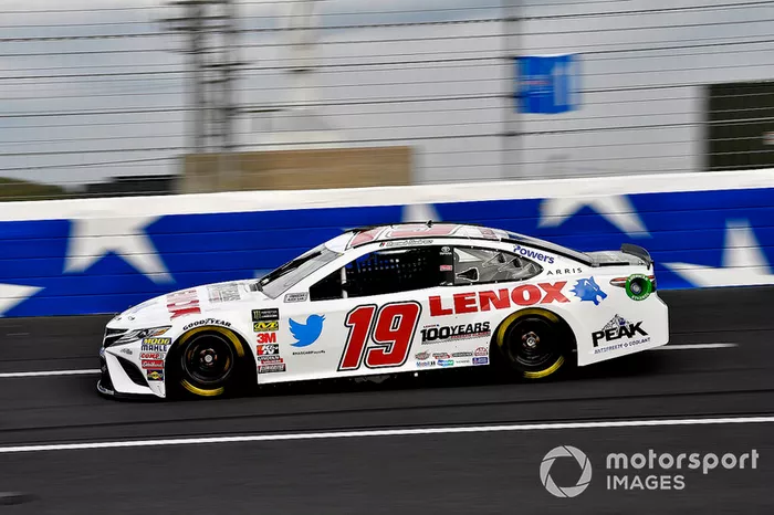 Daniel Suarez, Joe Gibbs Racing, Toyota Camry Lenox