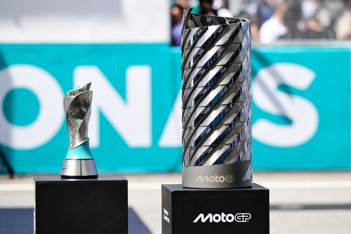The championship trophy and race winning trophy