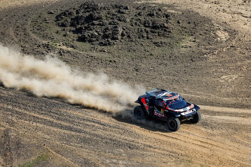 #219 I Dacia Sandriders Dacia: Sebastien Loeb, Edouard Boulanger