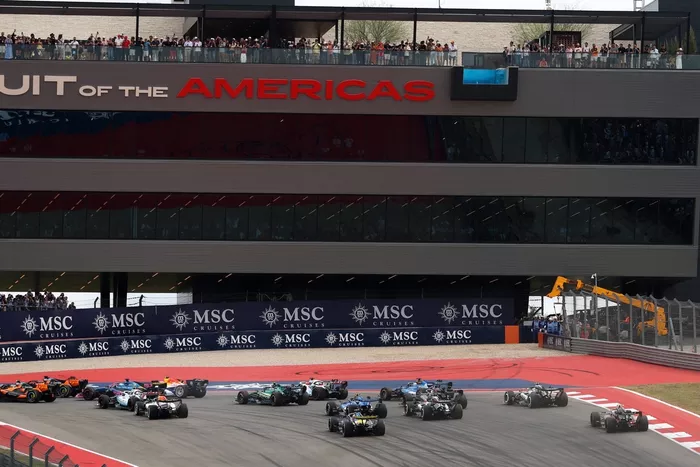 Carlos Sainz, Williams, Sergio Perez, Cadillac Racing