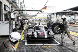 #1 Porsche Team, Porsche 919 Hybrid: Timo Bernhard, Mark Webber, Brendon Hartley