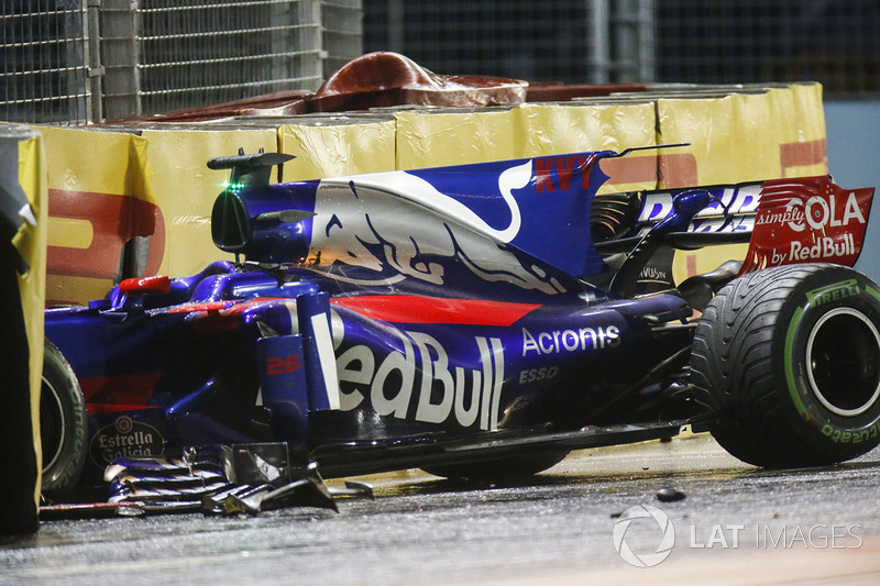 Abandon : Daniil Kvyat (Toro Rosso)