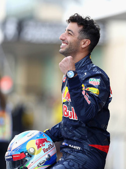 Daniel Ricciardo, Red Bull Racing lors d'une photo de l'équipe