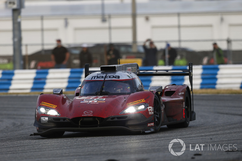 #77 Mazda Team Joest Mazda DPi, P: Oliver Jarvis, Tristan Nunez, René Rast